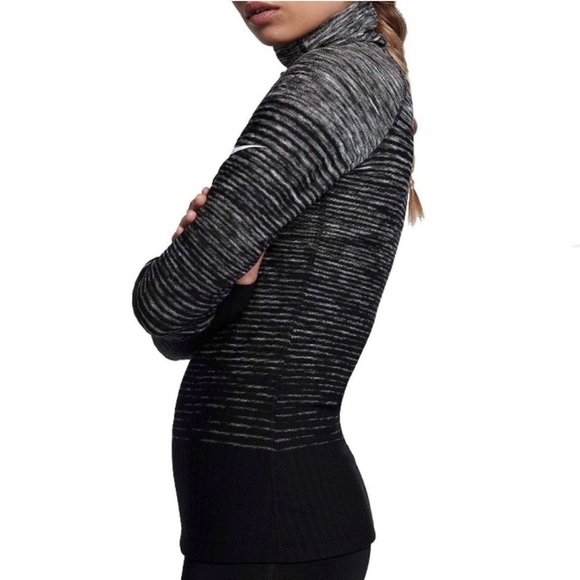 Nike Hyperwarm Women’s Medium space dyed Fleece lined Training Top turtleneck - Picture 2 of 6
